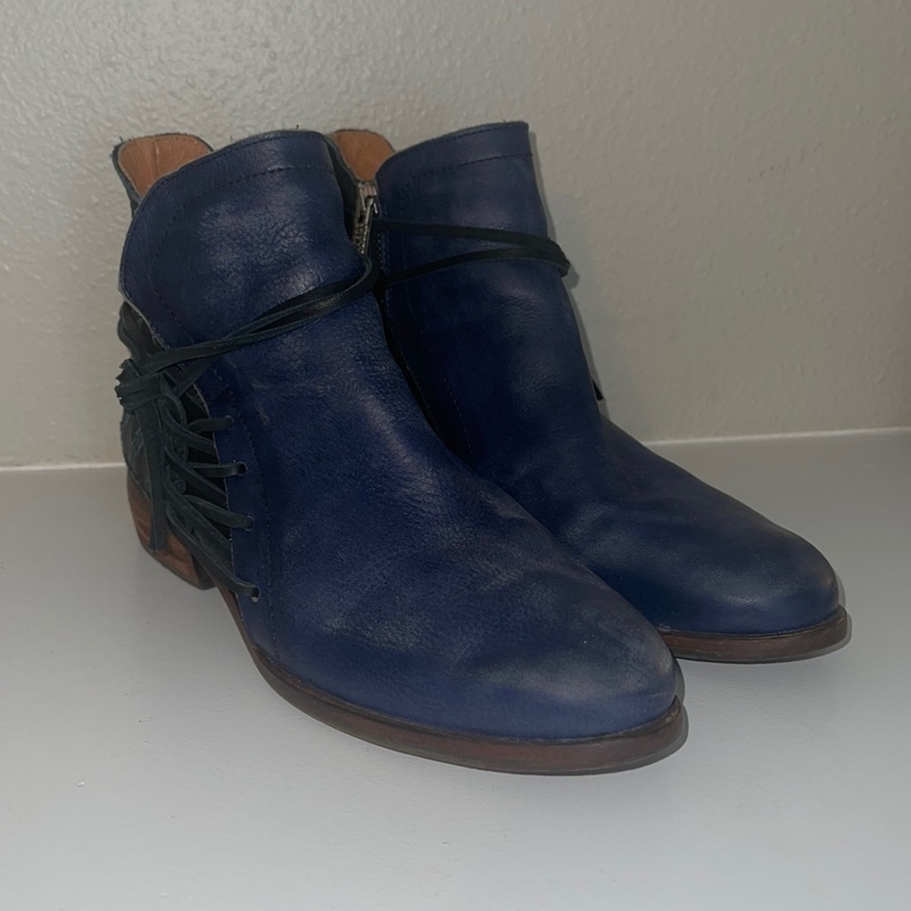 Anthropologie Veracruz leather Wrap Ankle Boots blue size 37 6